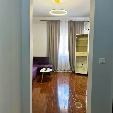 Abbey Rosetti Apartment