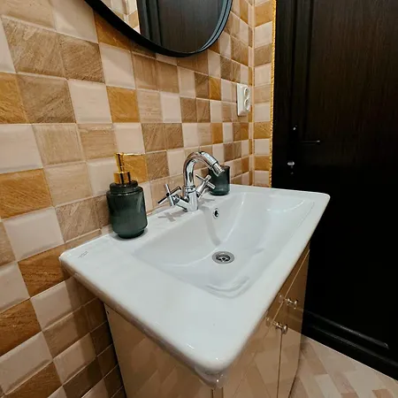 Abbey Rosetti Apartment *